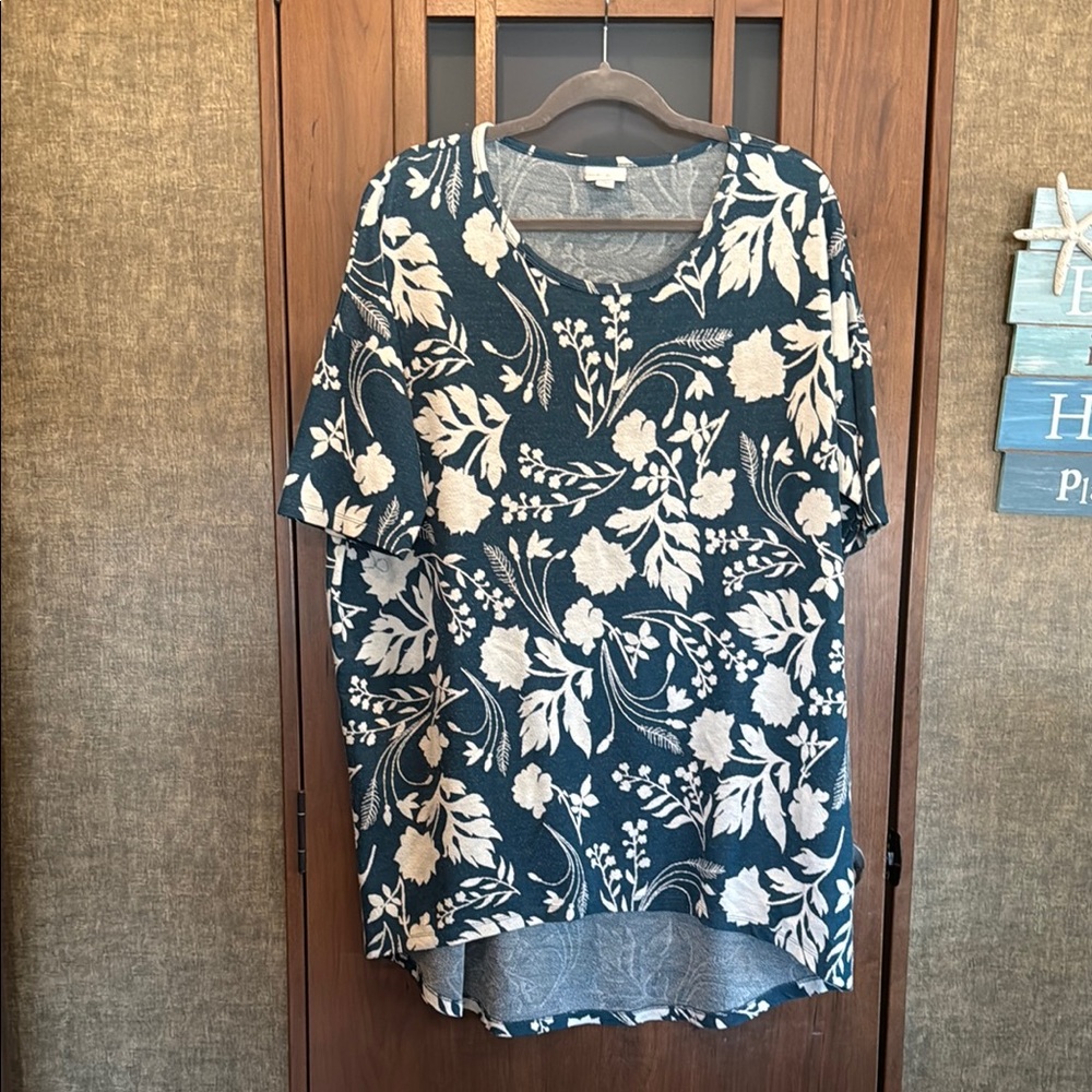 Floral Print LuLaRoe Women's Top EUC